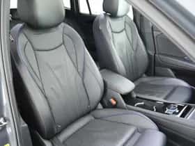 Volkswagen Tiguan (2024) thumbnail 2