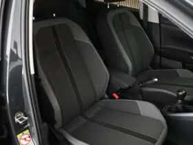 Volkswagen Polo (2018) thumbnail 2