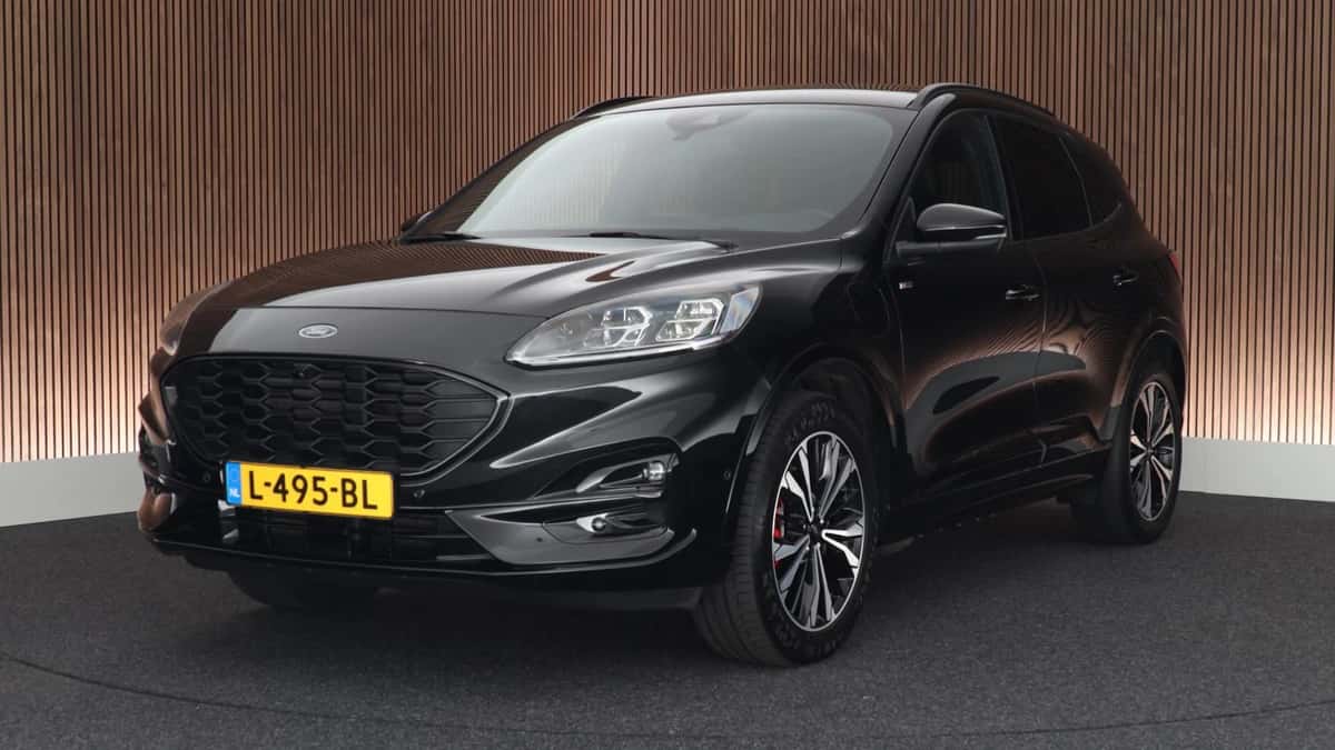 Ford Kuga (2021) — foto 1