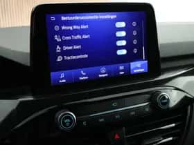 Ford Kuga (2021) thumbnail 31