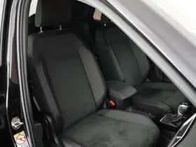 Volkswagen T-Roc (2025) thumbnail 2