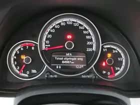 Volkswagen Up! (2018) thumbnail 4