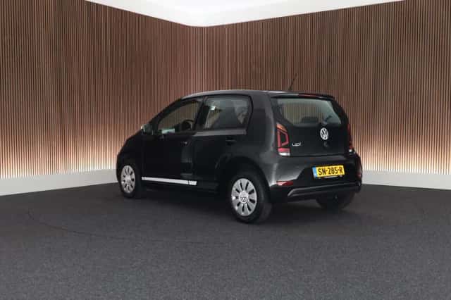 Volkswagen Up! (2018) thumbnail 6