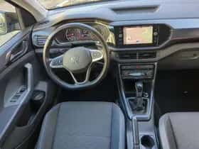 Volkswagen T-Cross (2021) thumbnail 2