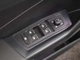 Volkswagen T-Roc (2025) thumbnail 15