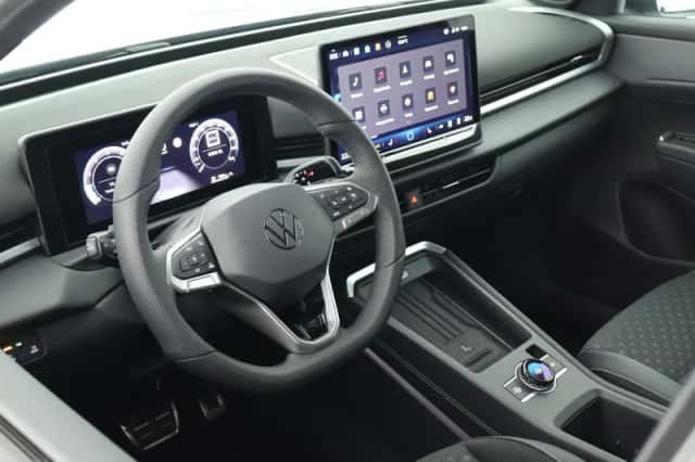 Volkswagen T-Roc (2026) thumbnail 3
