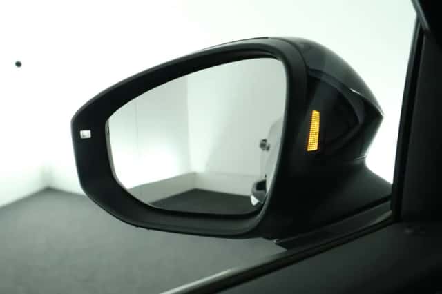 Volkswagen T-Roc (2026) thumbnail 6