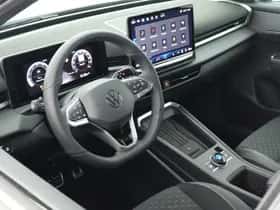 Volkswagen T-Roc (2026) thumbnail 3
