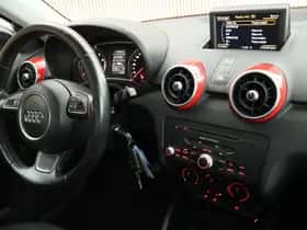 Audi A1 (2014) thumbnail 3