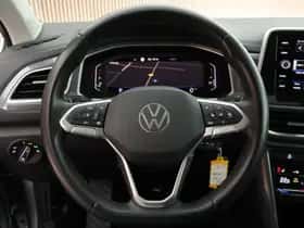 Volkswagen T-Roc (2023) thumbnail 18