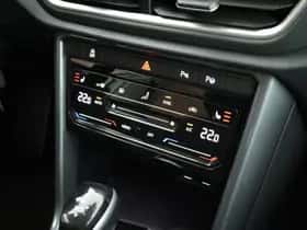 Volkswagen T-Roc (2023) thumbnail 33