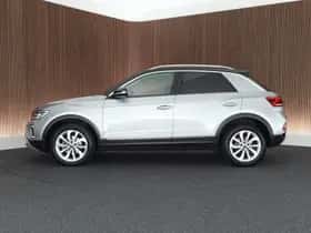 Volkswagen T-Roc (2023) thumbnail 7