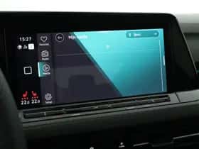 Volkswagen Golf (2022) thumbnail 33
