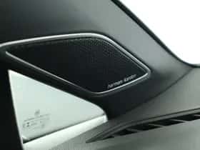 Volkswagen Golf (2022) thumbnail 5