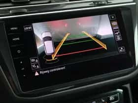 Volkswagen Tiguan (2018) thumbnail 5