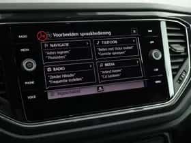 Volkswagen T-Roc (2019) thumbnail 31