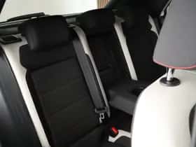 Volkswagen T-Roc (2019) thumbnail 41