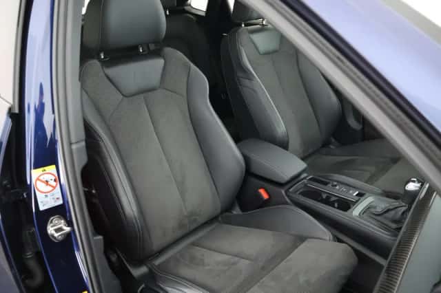 Audi Q3 (2023) thumbnail 2