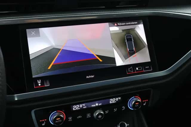Audi Q3 (2023) thumbnail 5