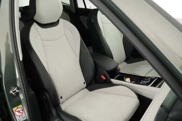 Volkswagen Tiguan (2025) thumbnail 2