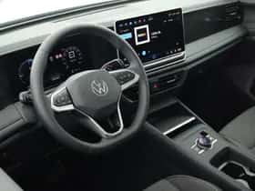 Volkswagen Tiguan (2026) thumbnail 3