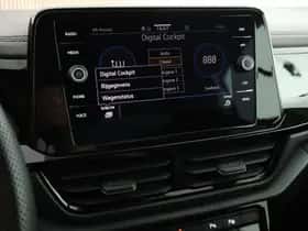 Volkswagen T-Roc (2023) thumbnail 25