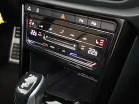 Volkswagen T-Roc (2023) thumbnail 36