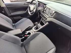 Volkswagen Polo (2021) thumbnail 2