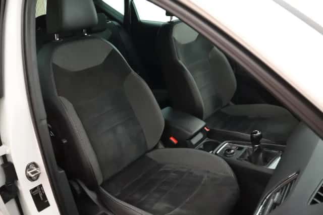 SEAT Ateca (2016) thumbnail 2