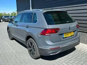 Volkswagen Tiguan (2021) thumbnail 5