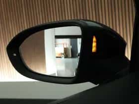CUPRA Born (2022) thumbnail 6
