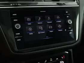Volkswagen Tiguan (2022) thumbnail 23