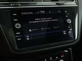 Volkswagen Tiguan (2022) thumbnail 26
