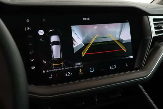 Volkswagen Touareg (2024) thumbnail 5