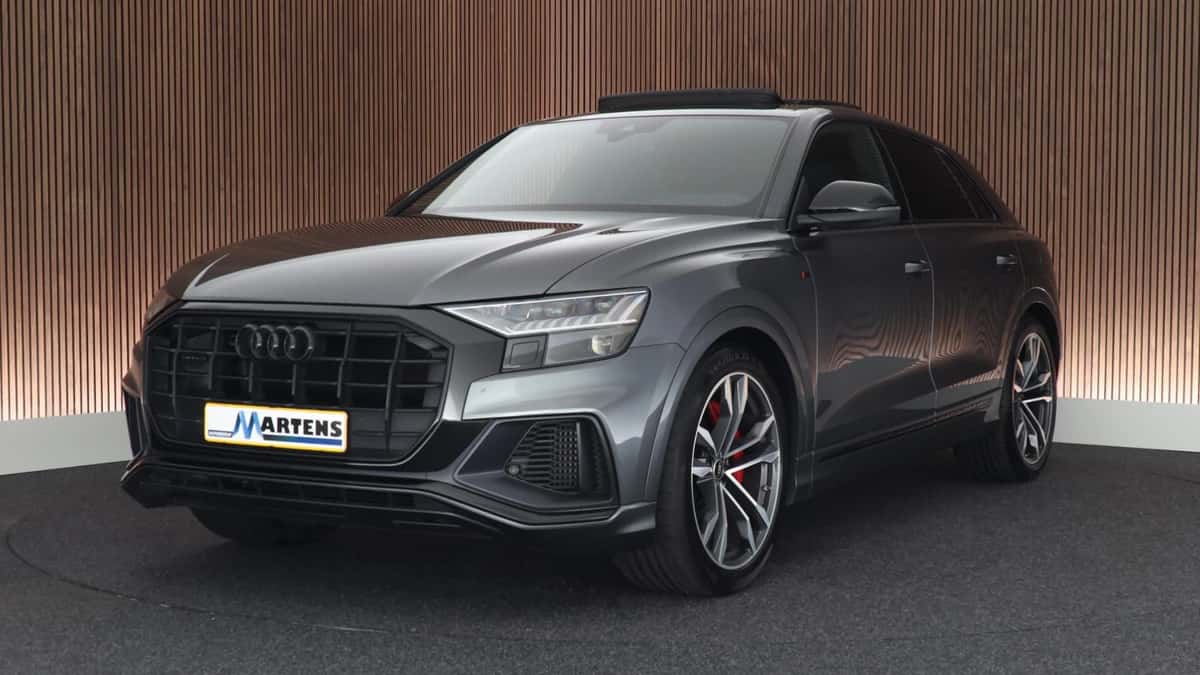 Audi Q8 (2021) — foto 1