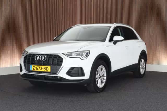 Audi Q3 (2021) thumbnail 1