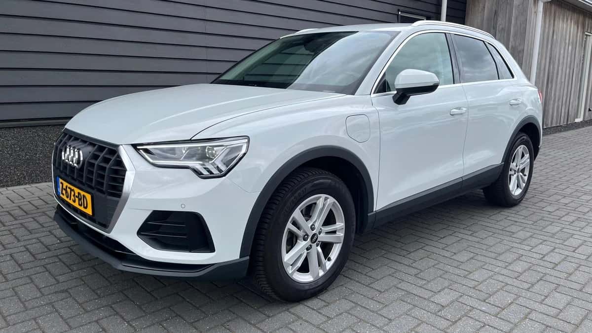 Audi Q3 (2021) — foto 1