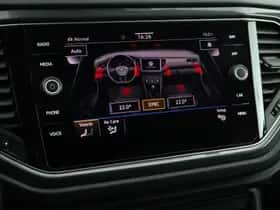 Volkswagen T-Roc (2021) thumbnail 29