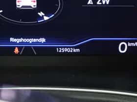 Volkswagen T-Roc (2021) thumbnail 37