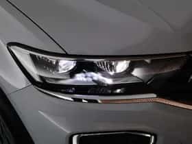 Volkswagen T-Roc (2021) thumbnail 43