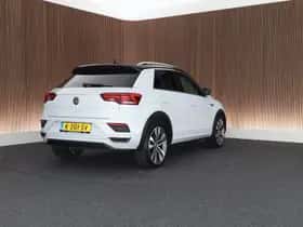 Volkswagen T-Roc (2021) thumbnail 6