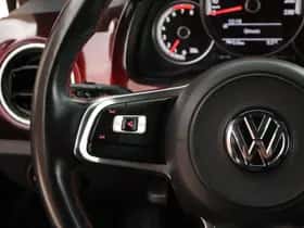 Volkswagen Up! (2018) thumbnail 15