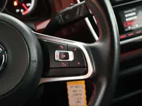 Volkswagen Up! (2018) thumbnail 18