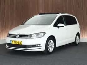 Volkswagen Touran (2017) thumbnail 1