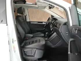 Volkswagen Touran (2017) thumbnail 12