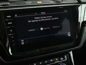 Volkswagen Touran (2017) thumbnail 30