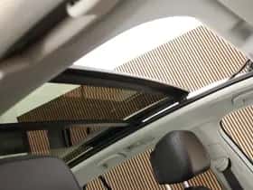 Volkswagen Touran (2017) thumbnail 36