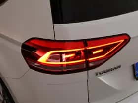 Volkswagen Touran (2017) thumbnail 45