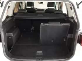 Volkswagen Touran (2017) thumbnail 48