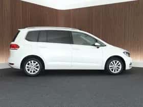 Volkswagen Touran (2017) thumbnail 9